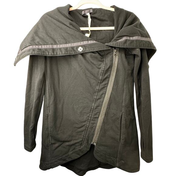 Sz 4 Lululemon Method Wrap Jacket Black Zip Yoga Athleisure Comfy Asymmetrical - Picture 2 of 8